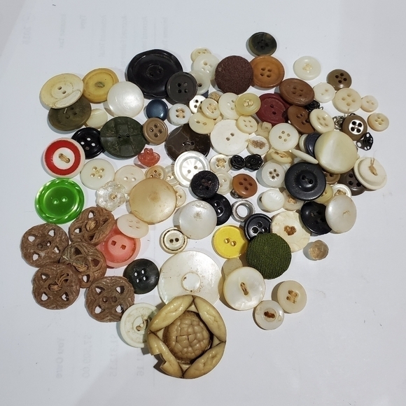 Vtg small lot of Buttons granny's drawer button collection crafting buttons - Picture 2 of 10